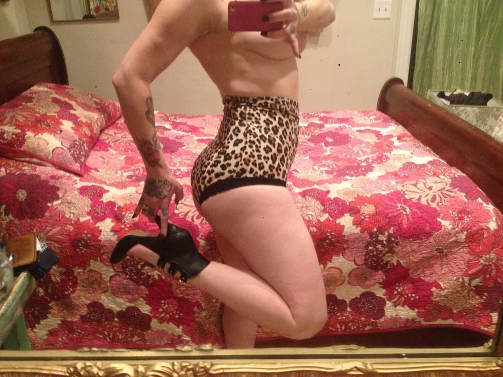 Danielle Colby Nude Mirror #104486332