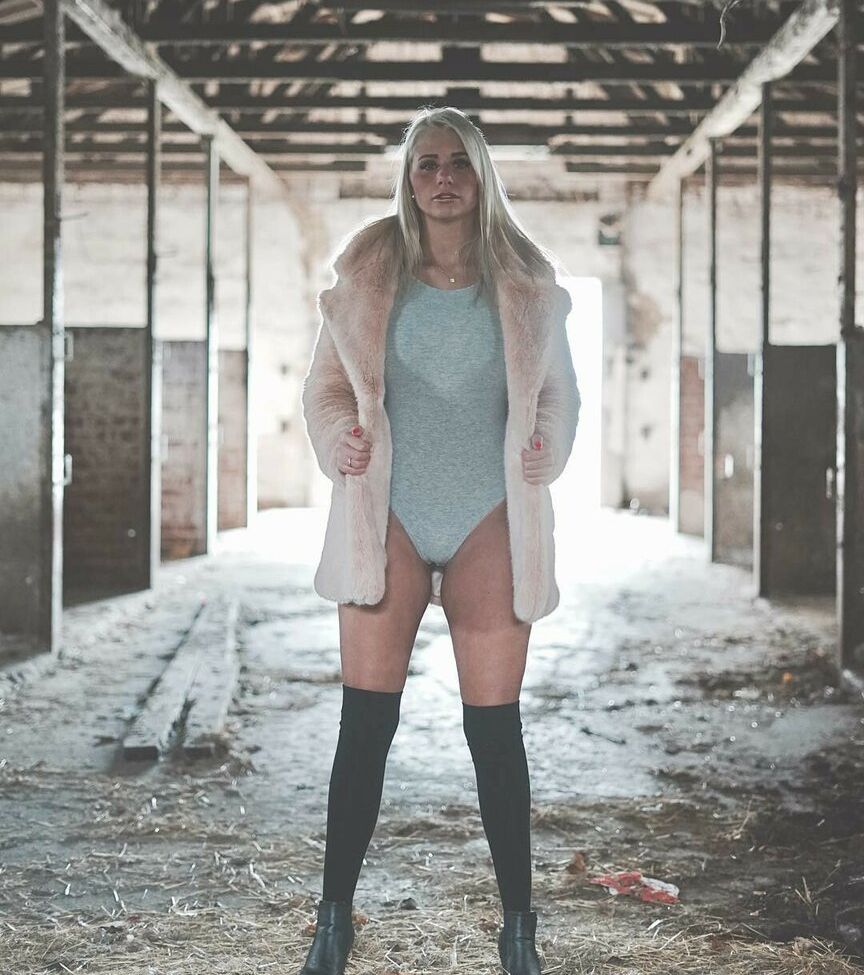 Carina Spack desnuda #108933762