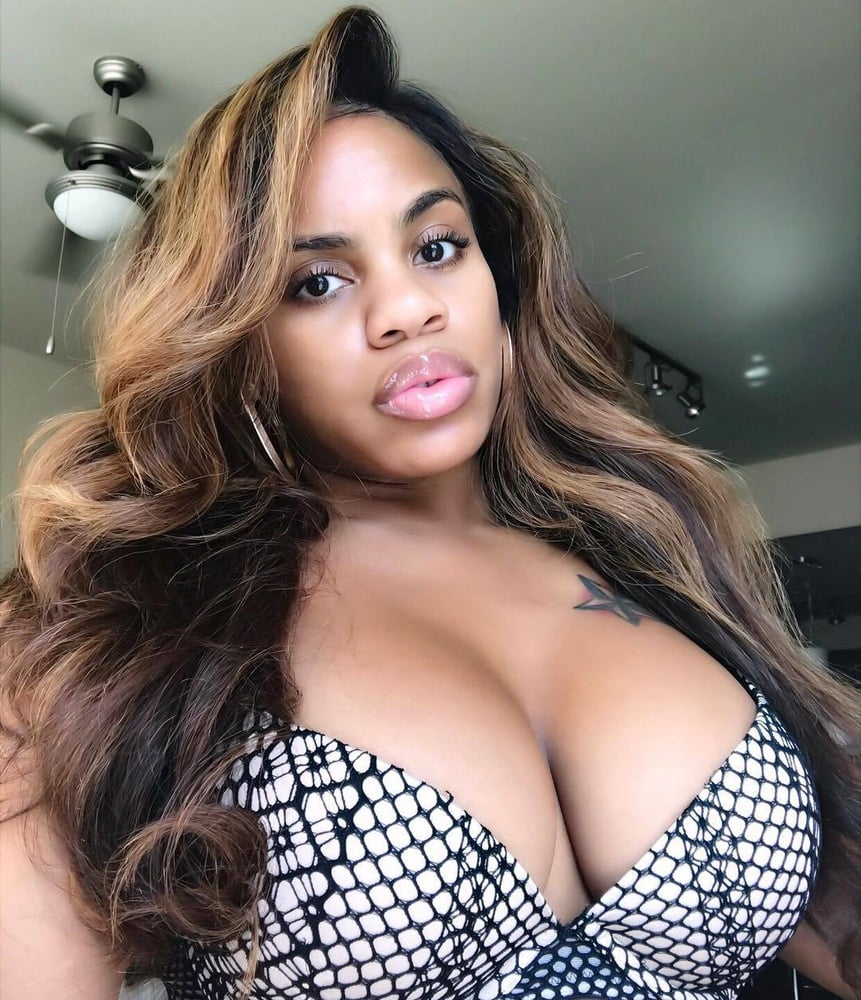Dominque C #100319058