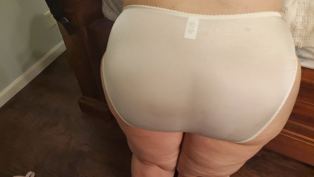 Neue Dessous Fotos
 #81175582