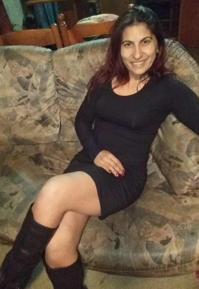 Greek MILF from social Media : Zoi #80047186