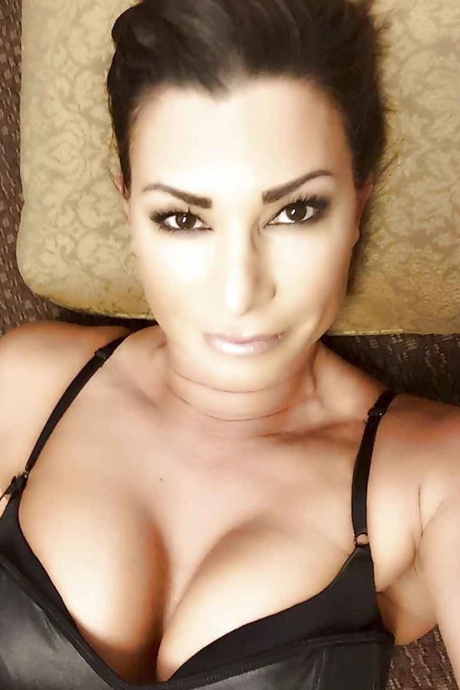 Victoria (Sexy WWE Star) #96455897