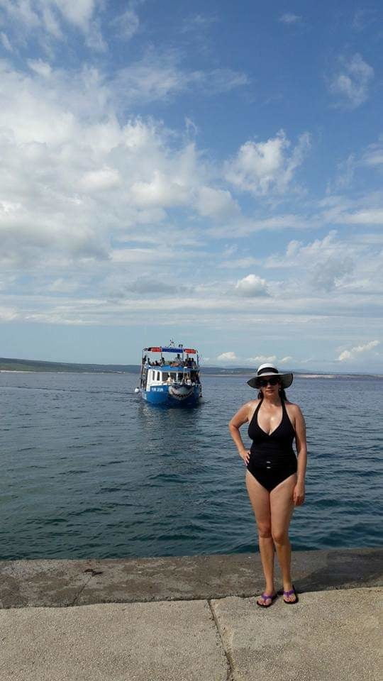 フェイスブックの女性たち
 #97933829