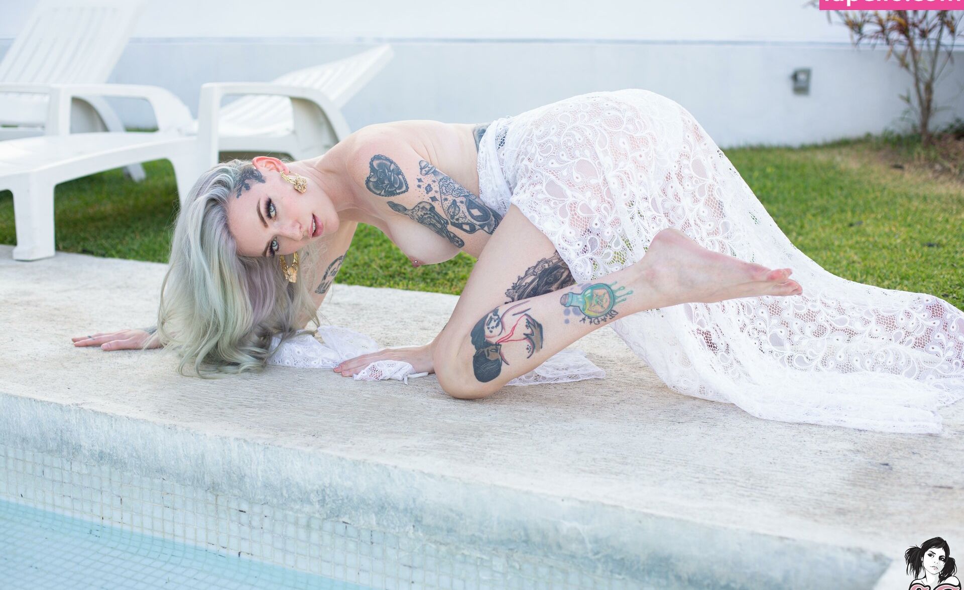Itstorro nude #109858492