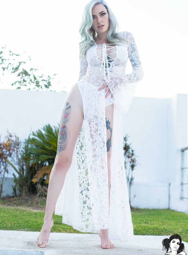 Itstorro nude #109858502