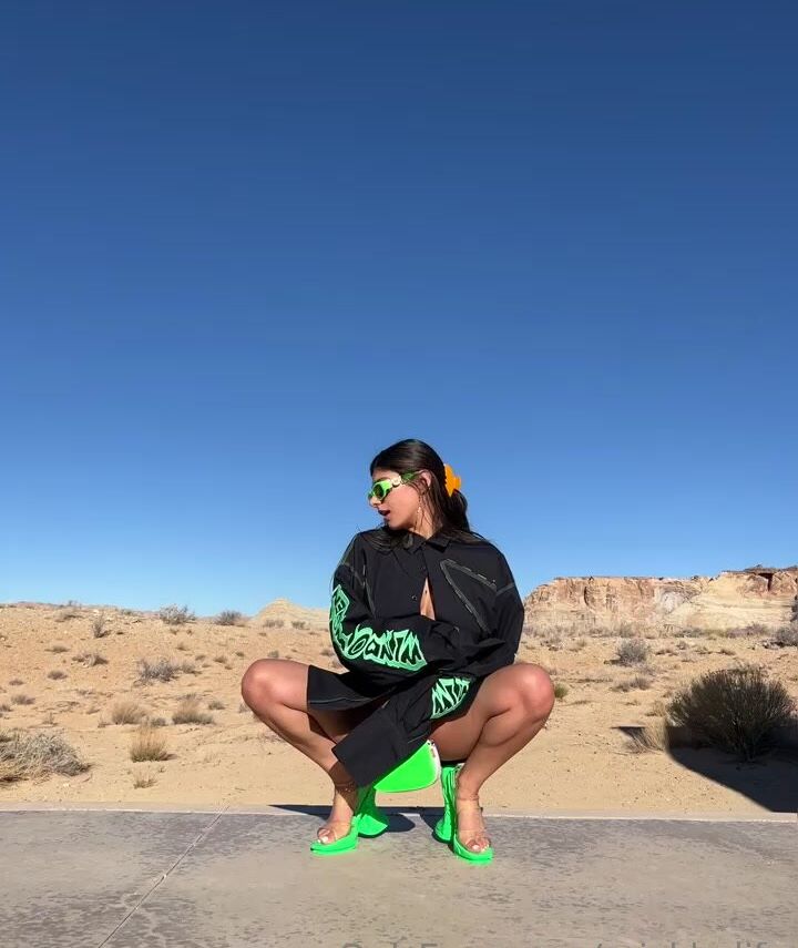 Mia Khalifa nude #107489001