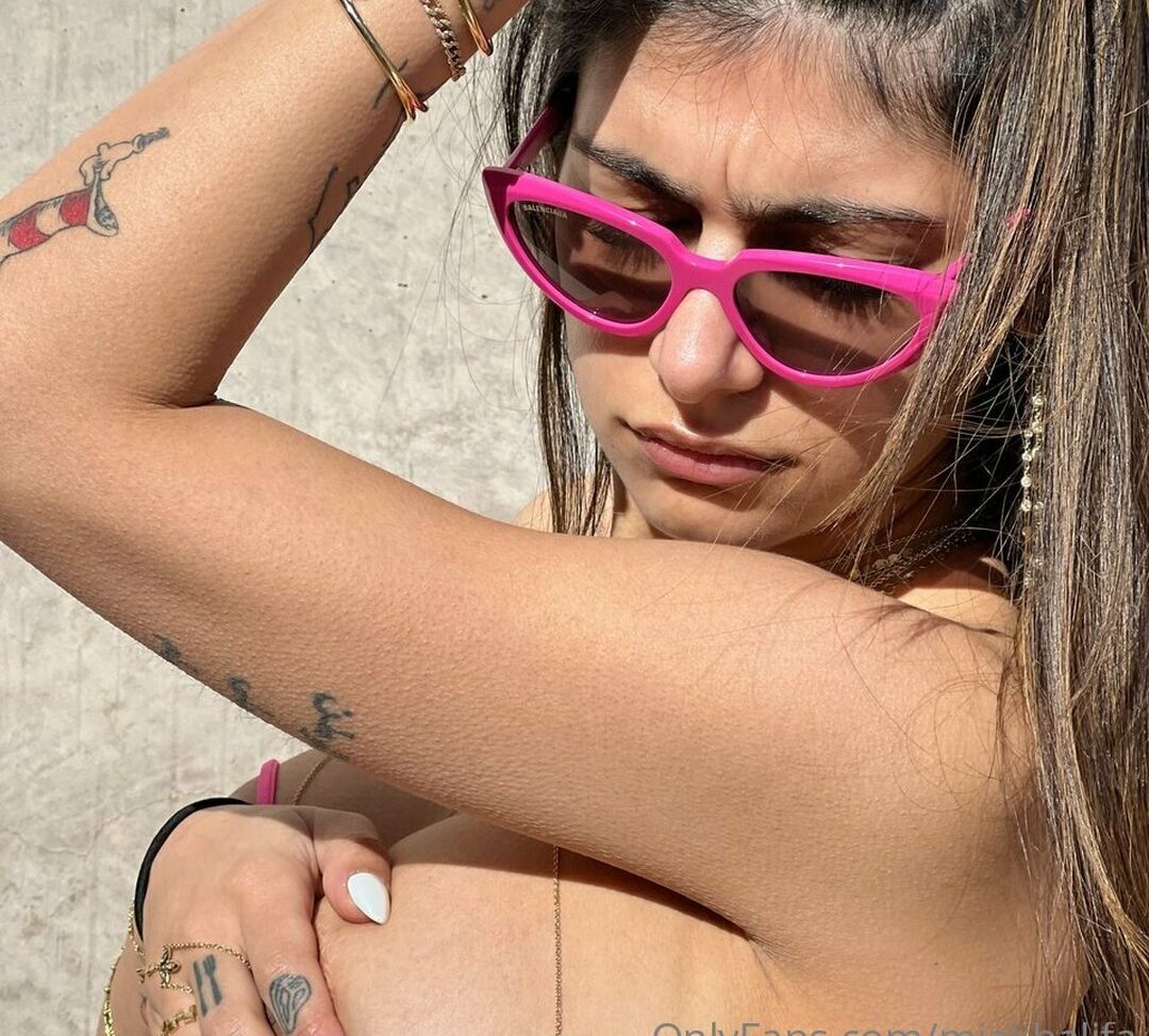 Mia Khalifa nude #107489146