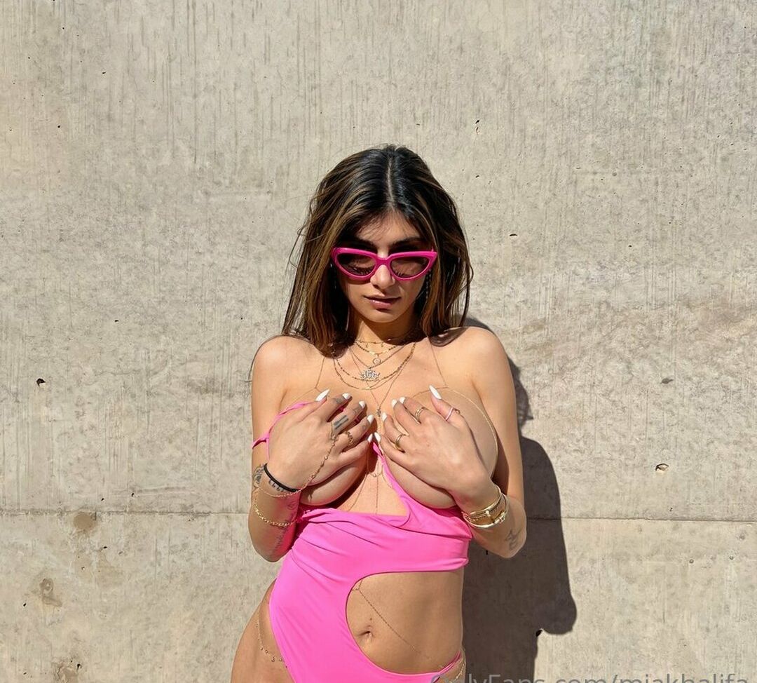 Mia Khalifa nude #107489151