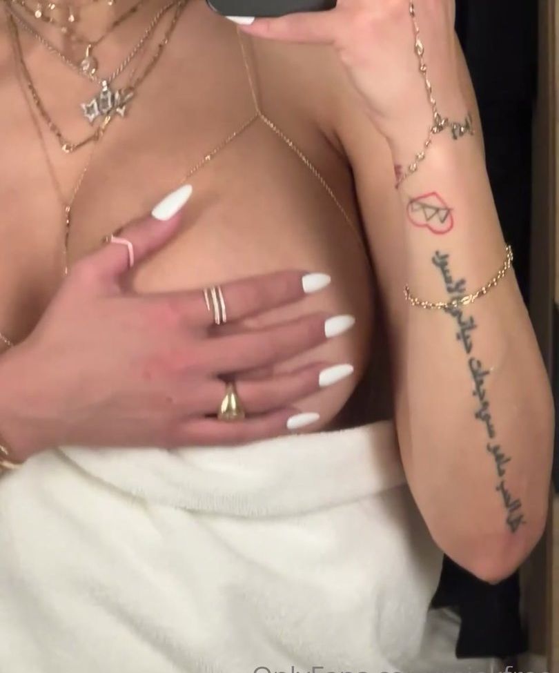 Mia Khalifa nude #107489498