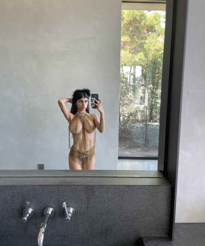 Mia Khalifa nude #107489851