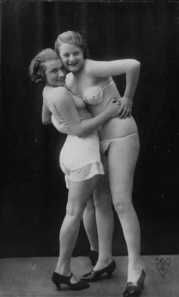 1901年から1930年のヴィンテージ・ポルノ写真
 #95705585