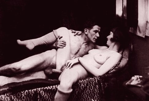 1901年から1930年のヴィンテージ・ポルノ写真
 #95705632