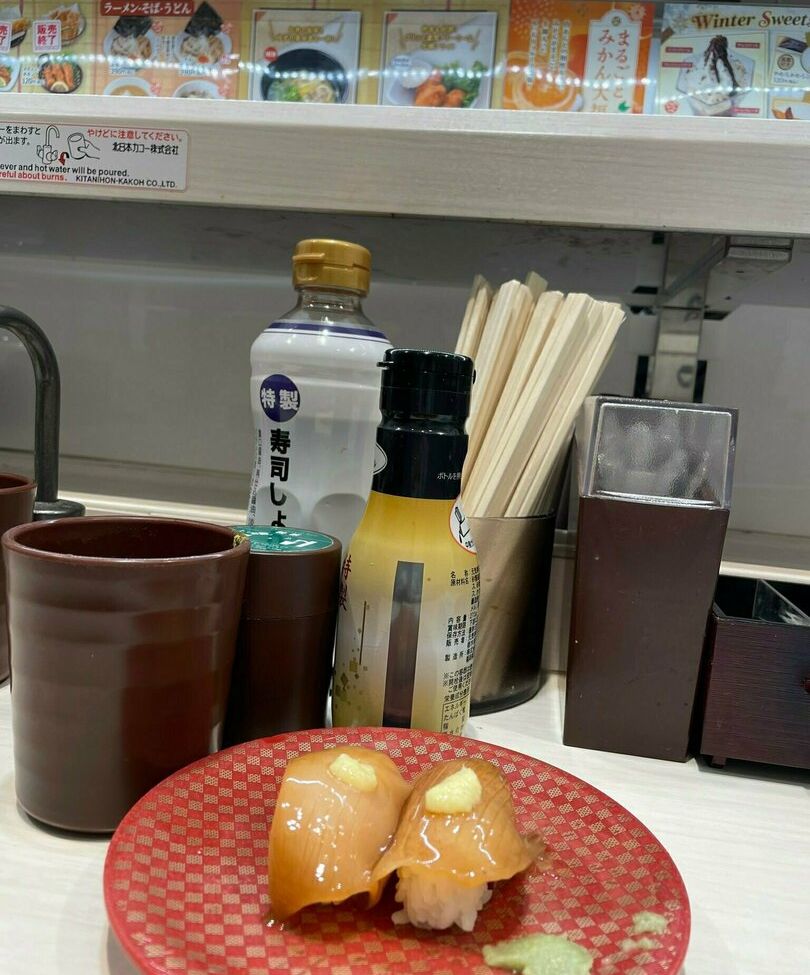 Lunaamemiya desnuda #108942598