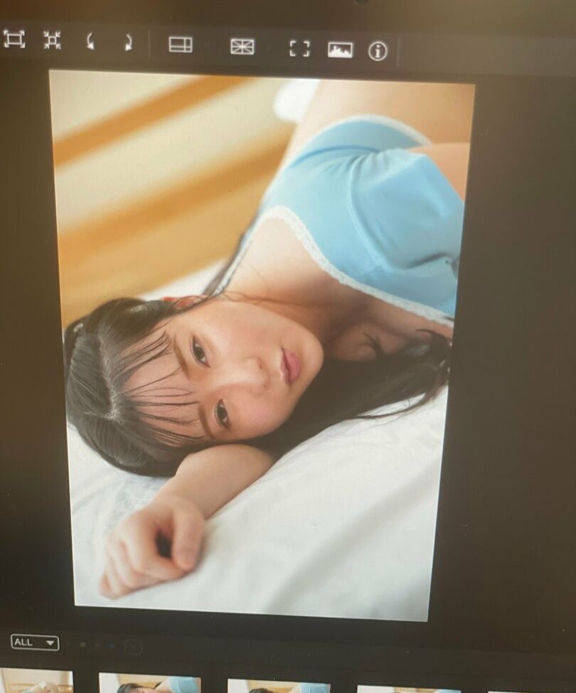 Lunaamemiya desnuda #108942599