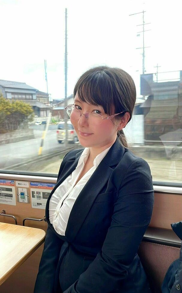 Lunaamemiya desnuda #108942606