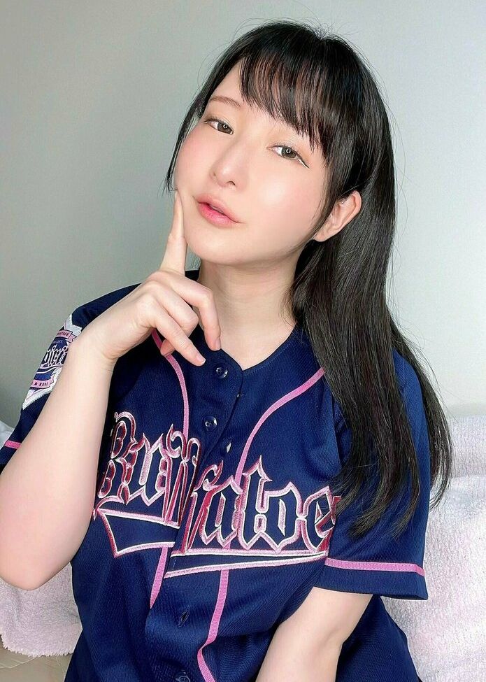 Lunaamemiya desnuda #108942612