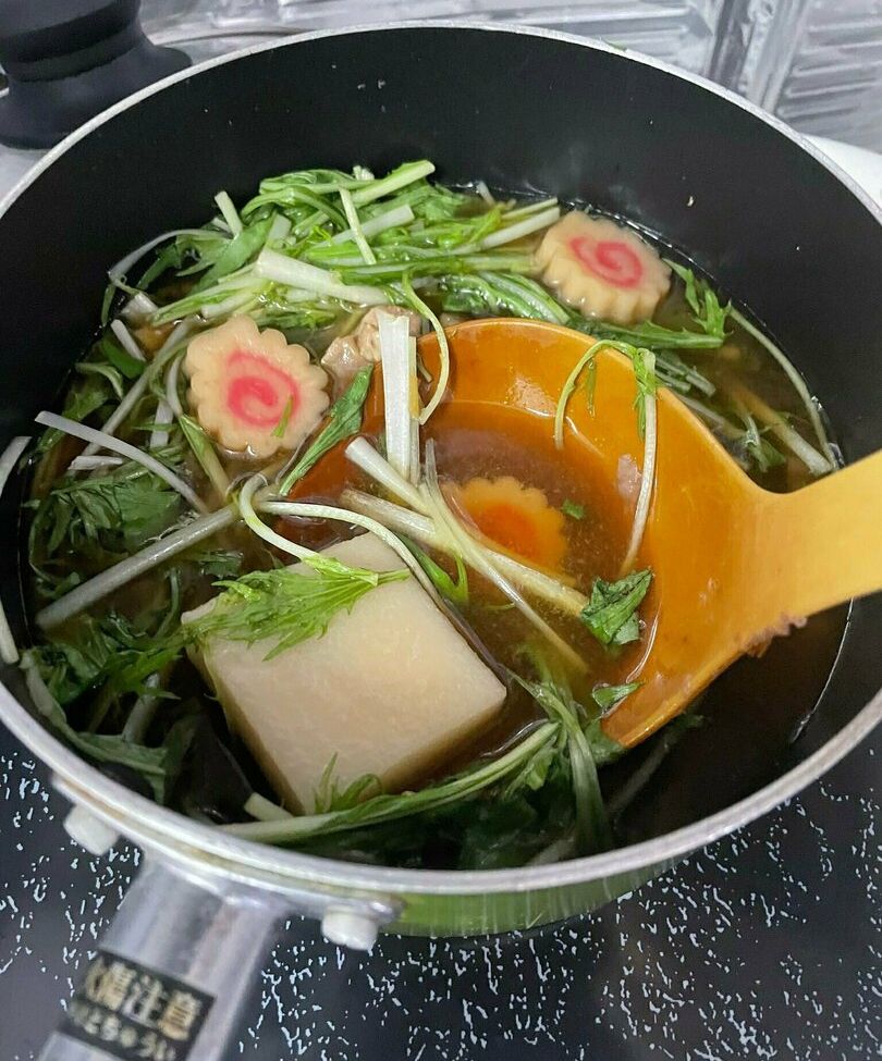 Lunaamemiya desnuda #108942614