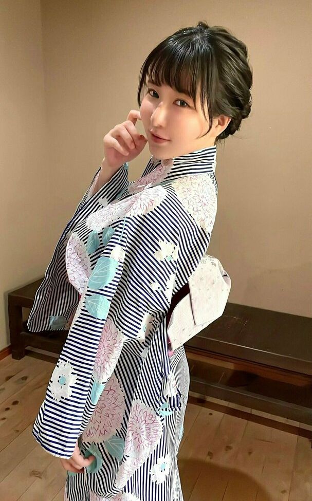 Lunaamemiya desnuda #108942633