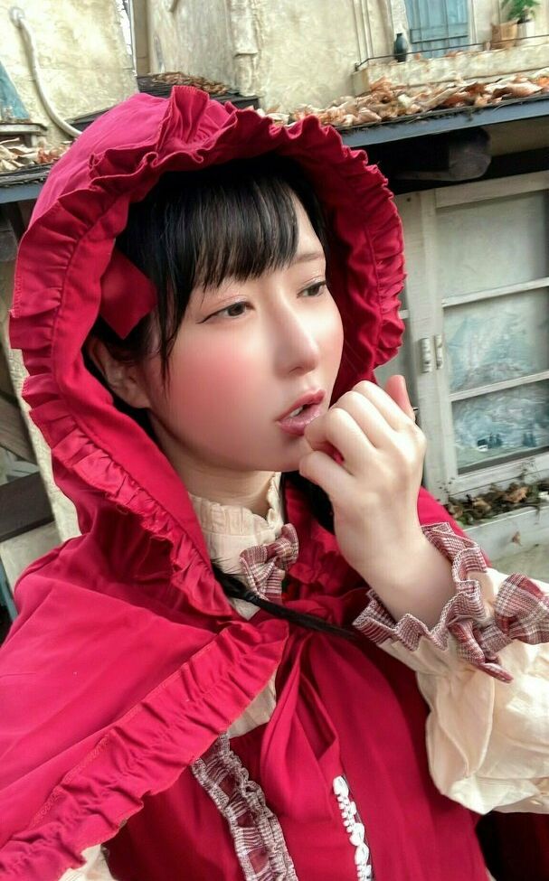 Lunaamemiya desnuda #108942640