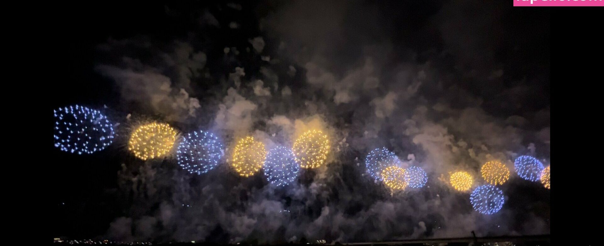 Lunaamemiya desnuda #108942708