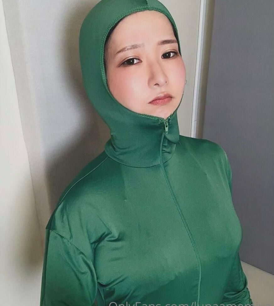 Lunaamemiya desnuda #108942767