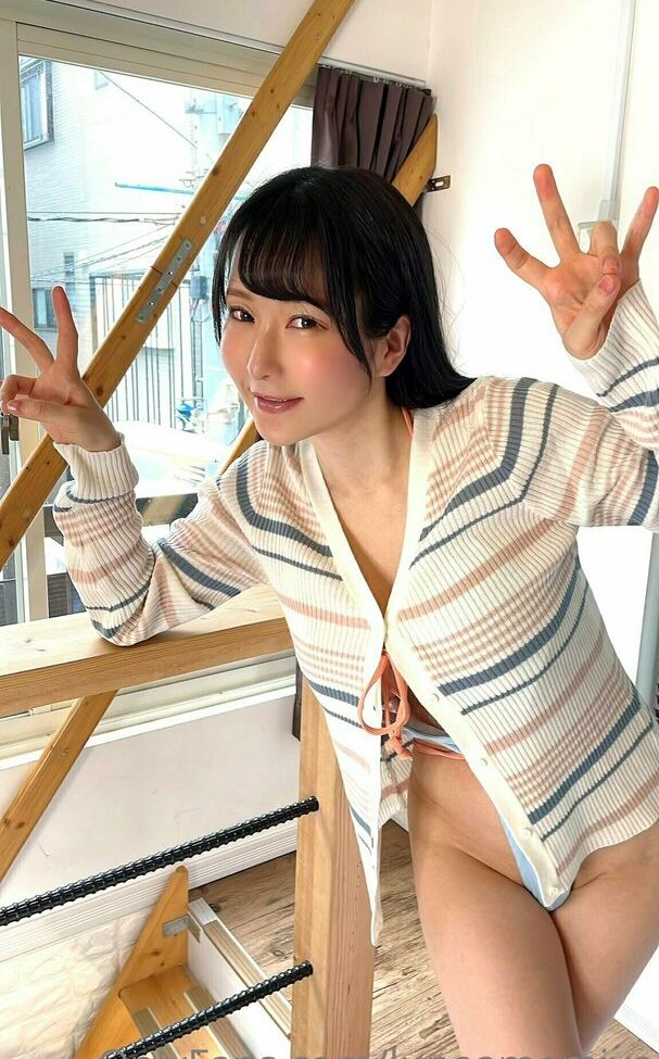 Lunaamemiya desnuda #108942778