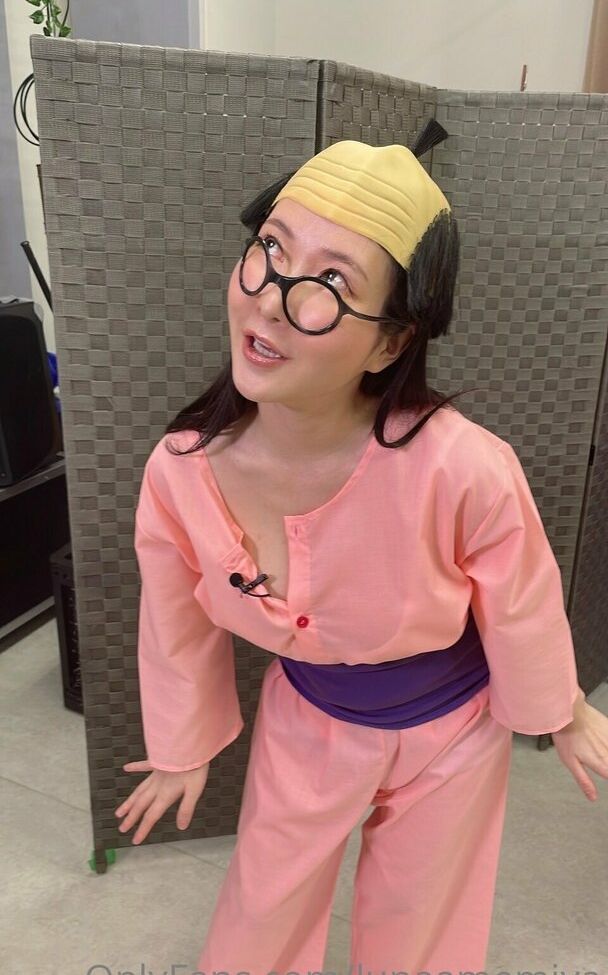 Lunaamemiya desnuda #108942809