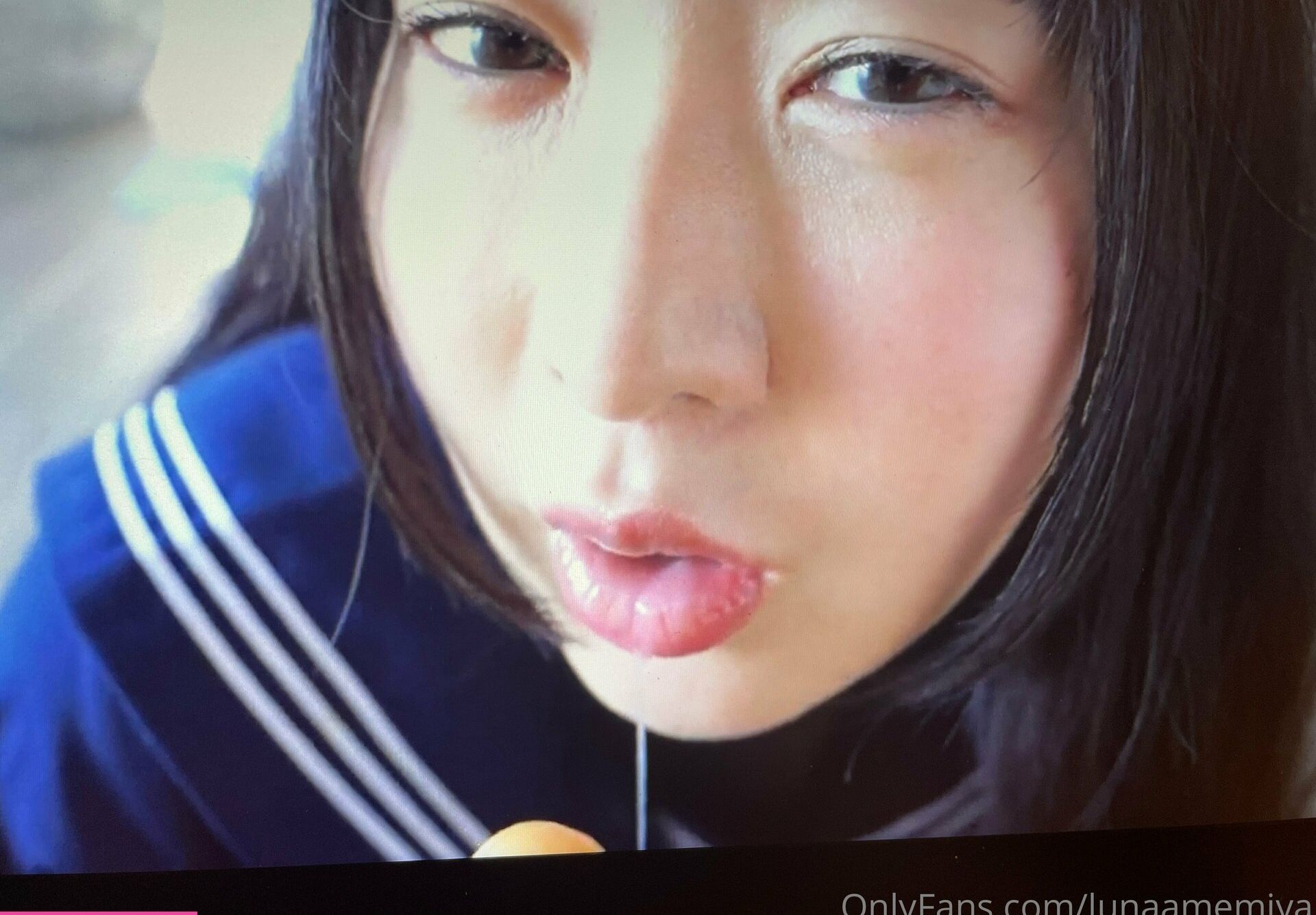 Lunaamemiya desnuda #108942849