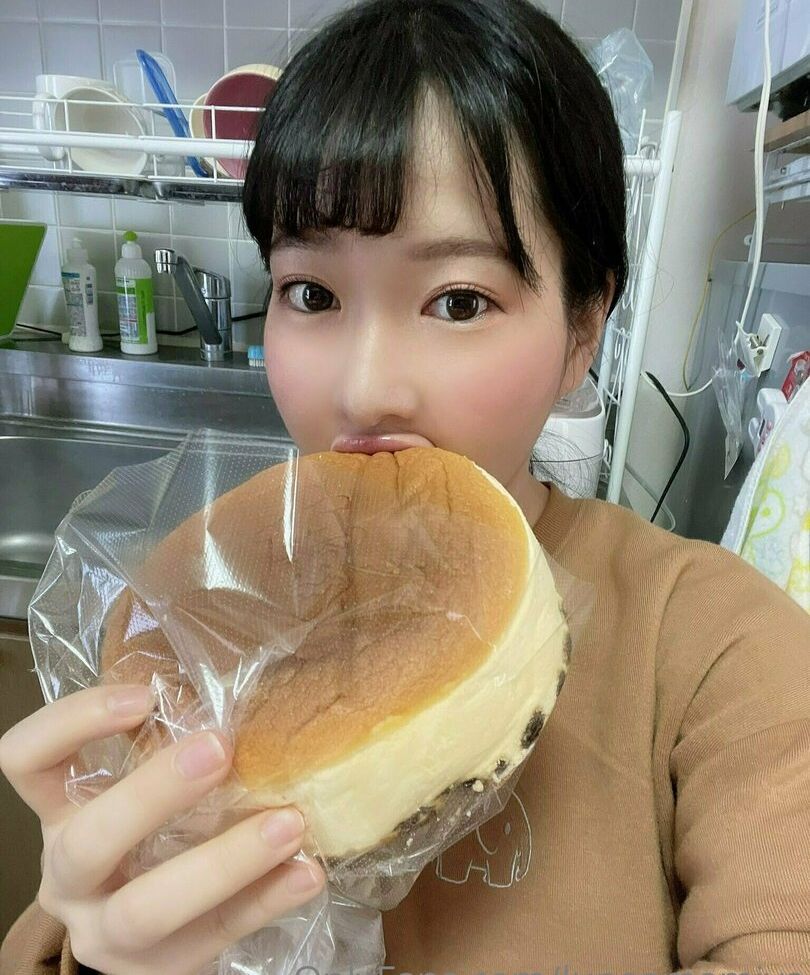 Lunaamemiya desnuda #108942856