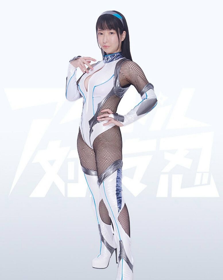 Lunaamemiya desnuda #108942879