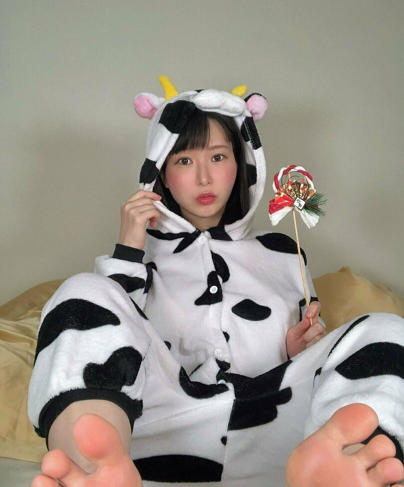 Lunaamemiya desnuda #108942890