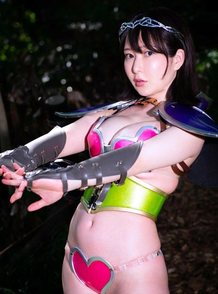 Lunaamemiya desnuda #108942919