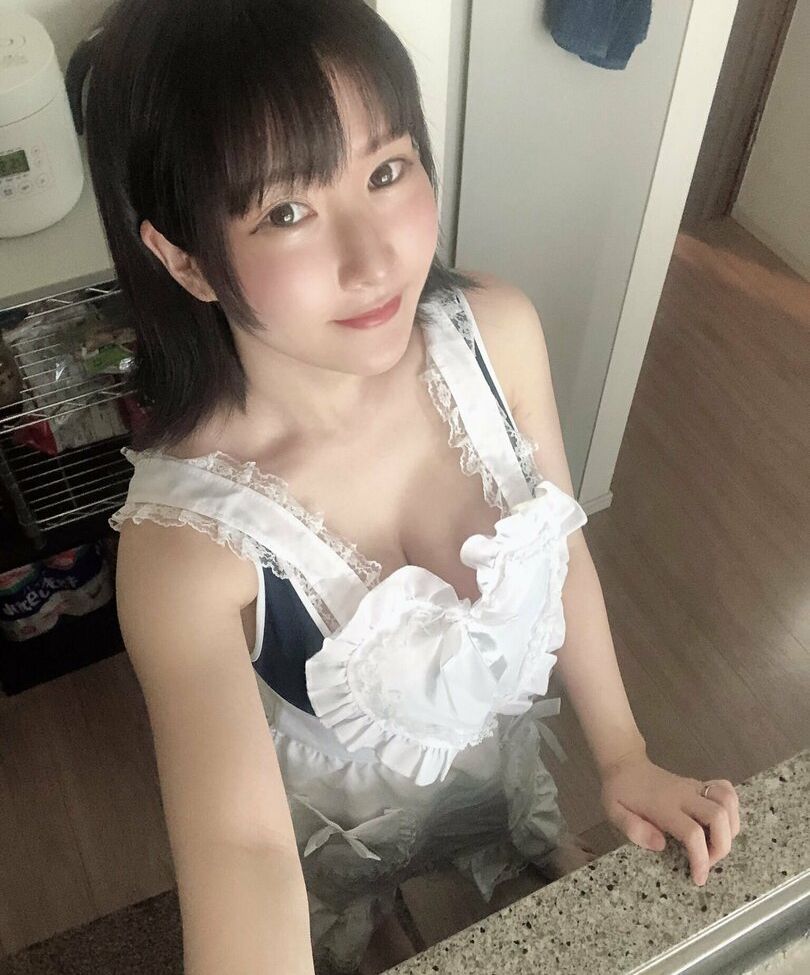 Lunaamemiya desnuda #108942941