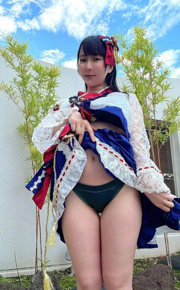 Lunaamemiya desnuda #108943010