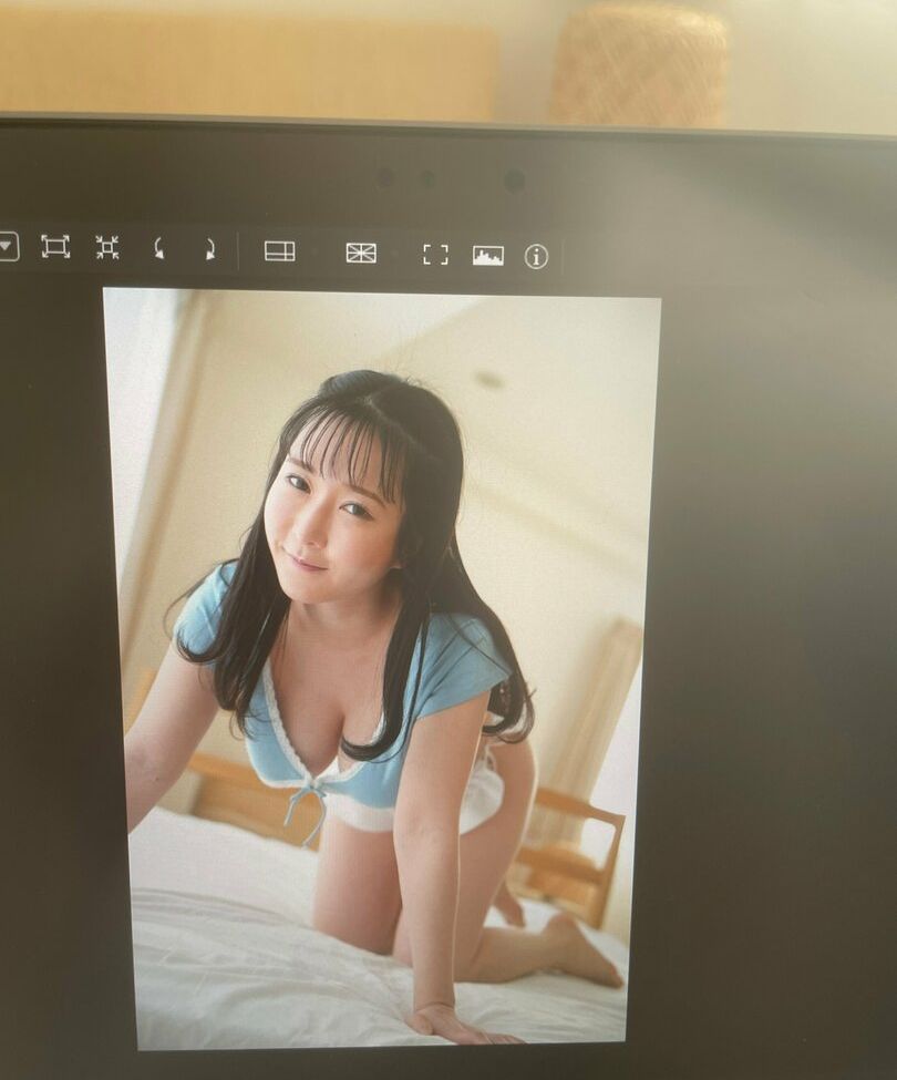 Lunaamemiya desnuda #108943026