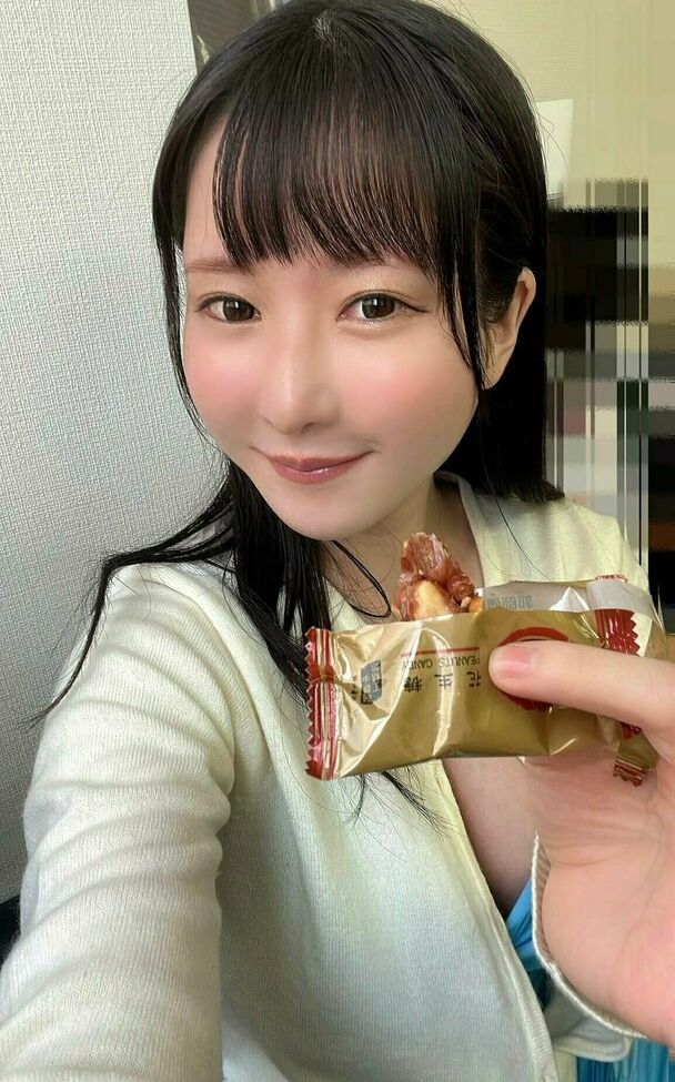 Lunaamemiya desnuda #108943108