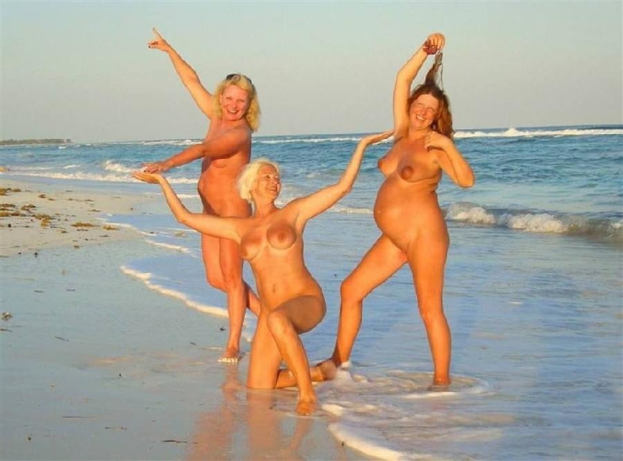 MILF et salopes 422 #94393538