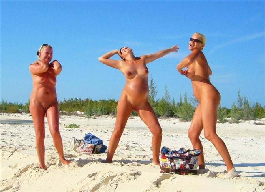 MILF et salopes 422 #94393544