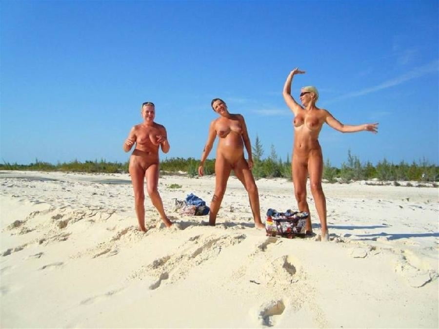 MILF et salopes 422 #94393547