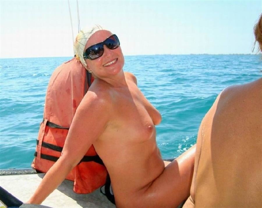 MILF et salopes 422 #94393592