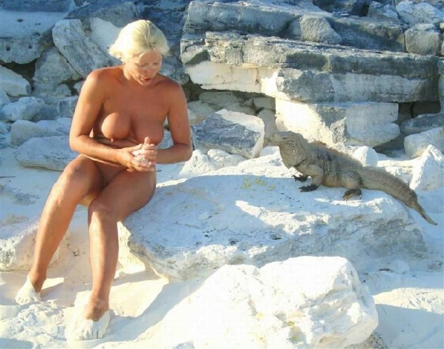 MILF et salopes 422 #94393601