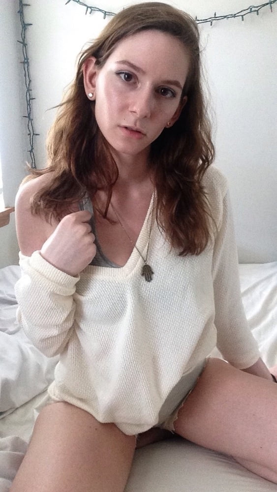 Awesomebrunette gallery #103864826