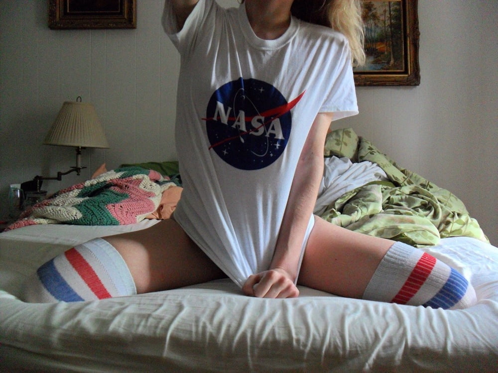 Awesomebrunette gallery #103865512
