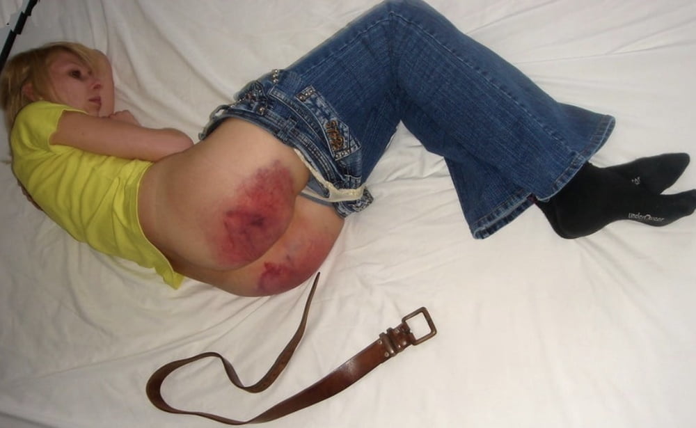 What does a woman&#039;s bottom must look like? #102257139
