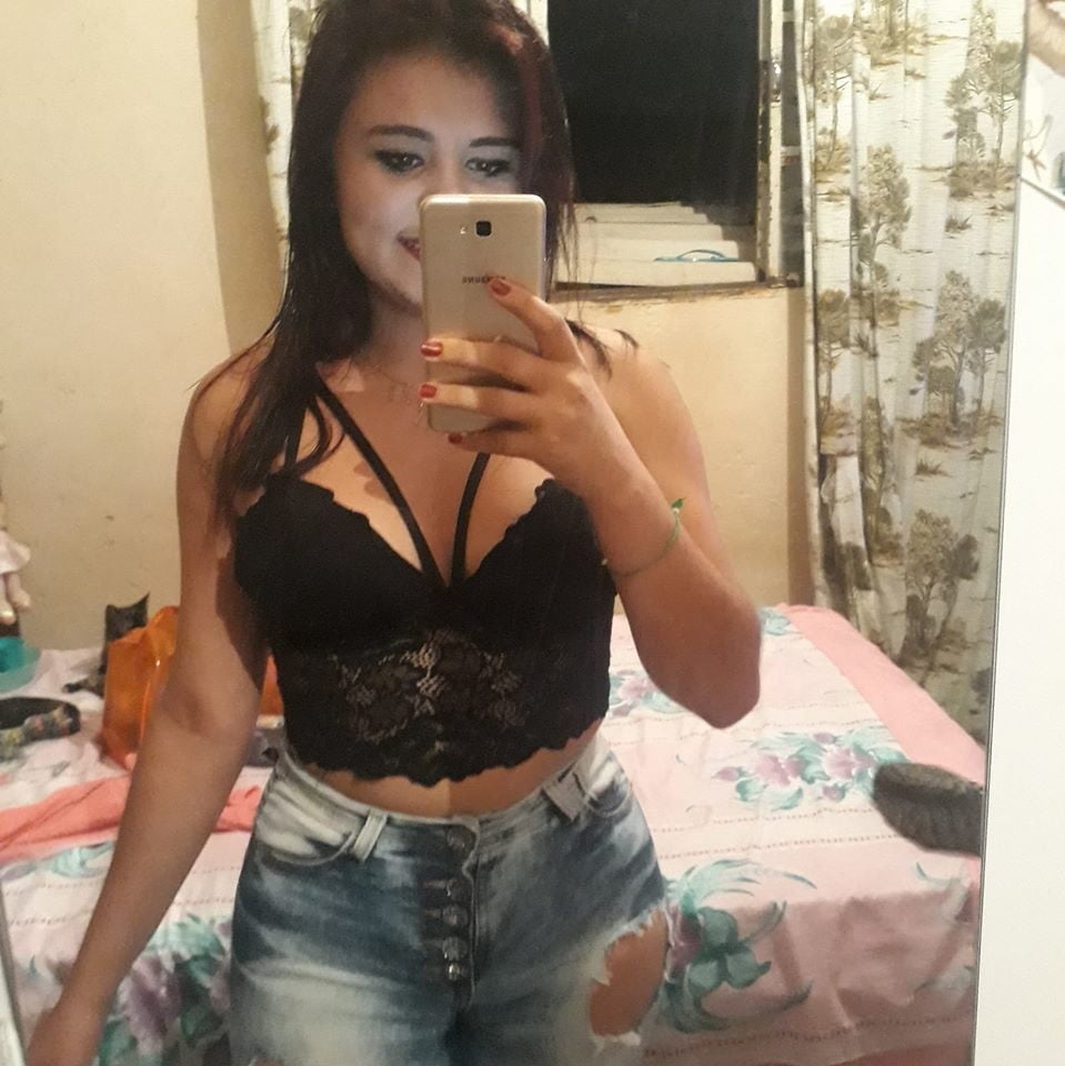 ラヴィニア
 #91228460