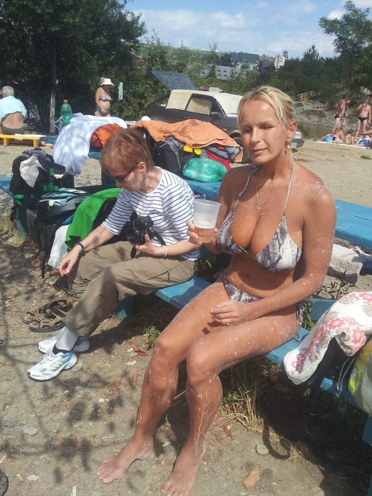 Milfs and Co. 01.03.2020 #104321415