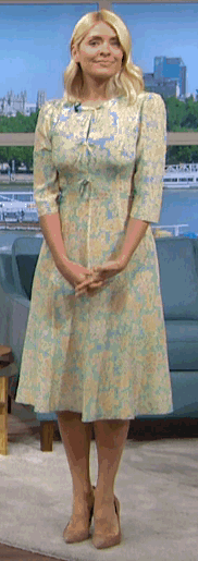 Gifs de famosas calientes 6
 #97471401