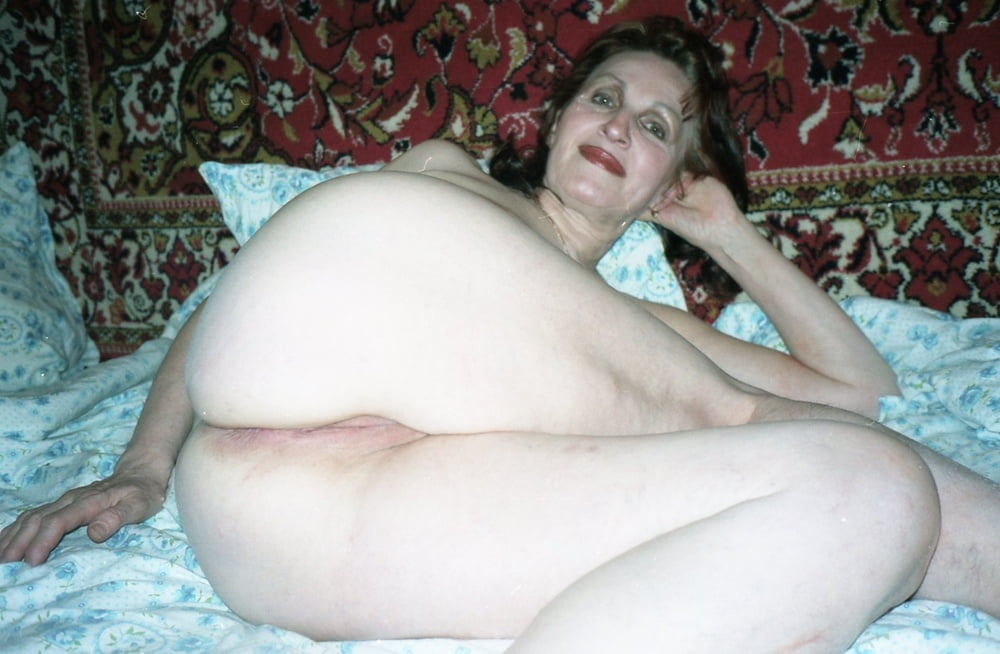 Fotos amateur rusas de la mujer madura de los 90
 #101229787