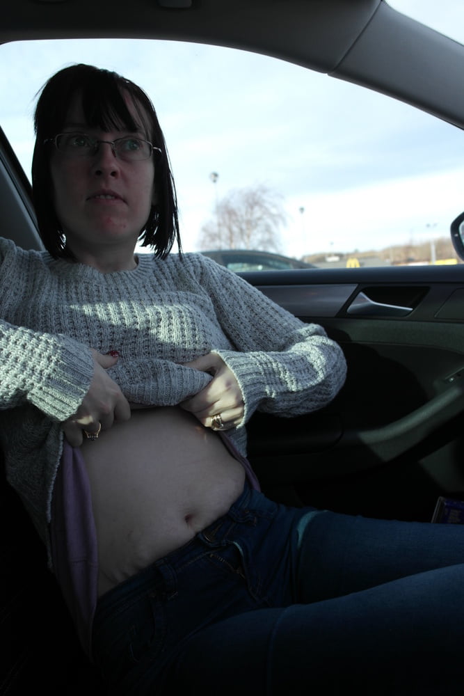 Haley flashing in barnsley car park
 #82084065