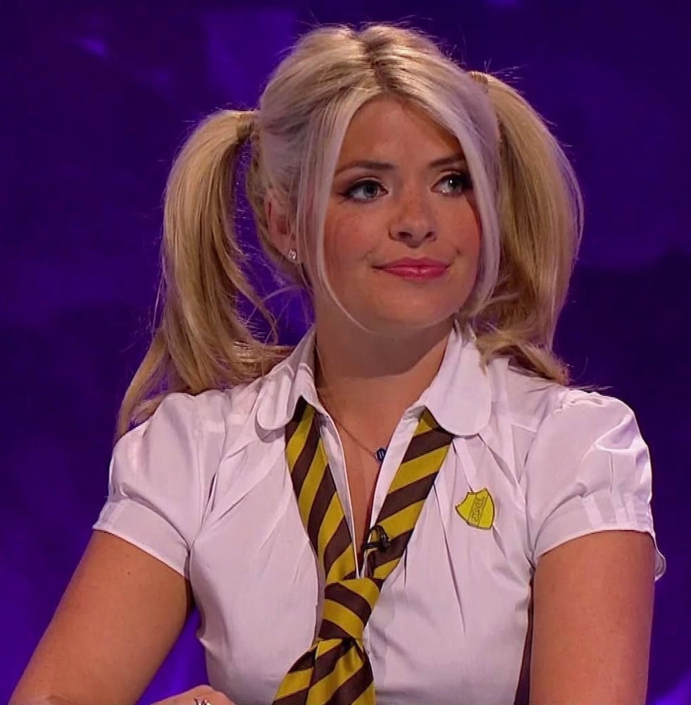 Holly willoughby
 #89135967